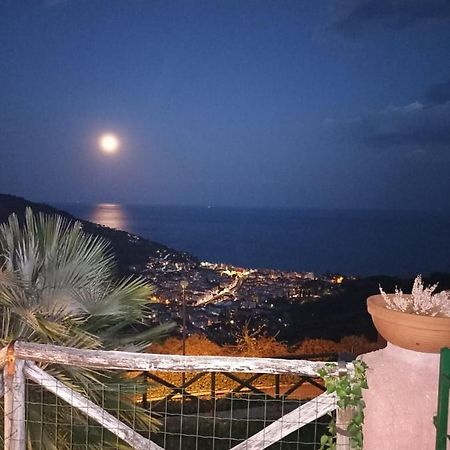 Apartmán La Cita Ca - Vista Mare Finale Ligure Exteriér fotografie