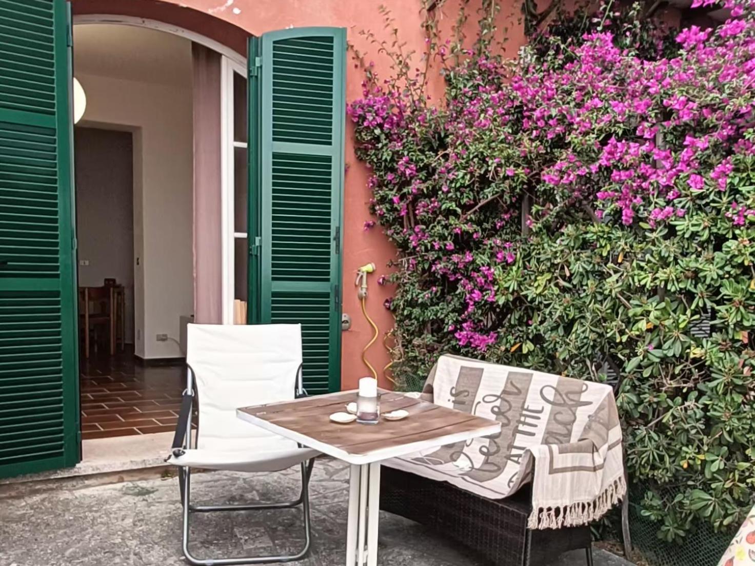 Apartmán La Cita Ca - Vista Mare Finale Ligure Exteriér fotografie